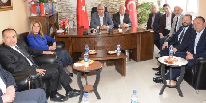 Aksaray Ak Parti’den Mhp’ye Birlik Beraberlik Ziyareti