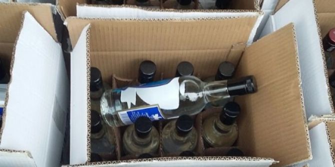 Bolu’da Evin Deposuna Baskında Çok Sayıda İçki Ele Geçirildi