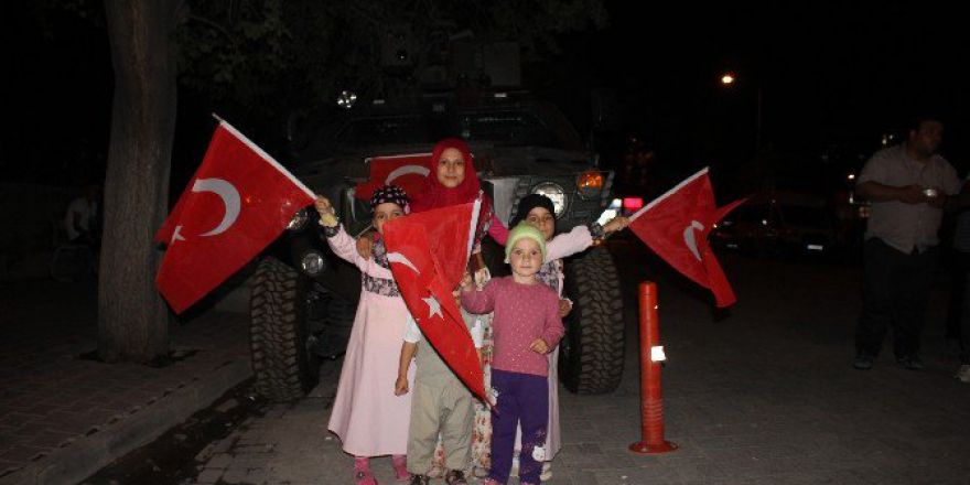 Iğdır’da Demokrasi Nöbeti Devam Ediyor
