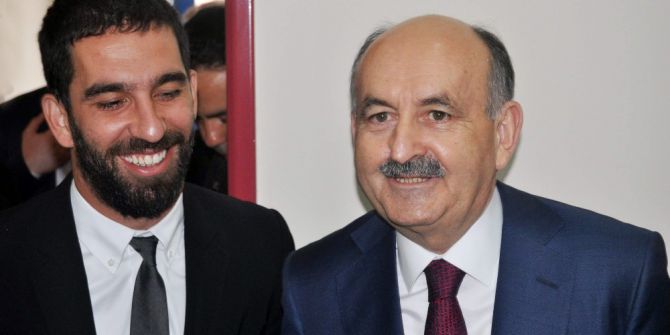 Milli Maça Saatler Kala Arda Turan İle Bakan Müezzinoğlu Protokol İmzaladı