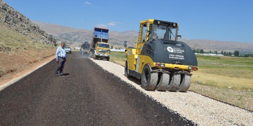 Elmalı’nın Grup Yolları Asfaltlandı