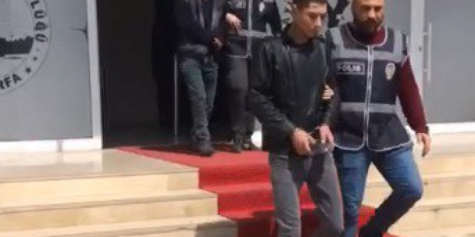 Çocuğun Elindeki Cep Telefonunu Alıp Kaçan 3 Kişi Yakalandı