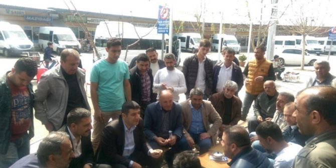 Ak Parti Yenişehir İlçe Teşkilatı Sorun Dinleyip Vatandaşları Mitinge Davet Etti