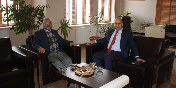 Emniyet Müdürü Artunay, Uçhisar Belediye Başkanı Karaaslan’ı Ziyaret Etti