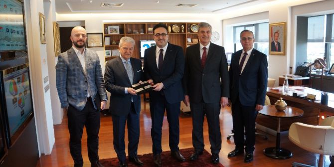 Demirtaş’tan Thy’ye “İzmir Ve Ege’yi Uçurun” İsteği