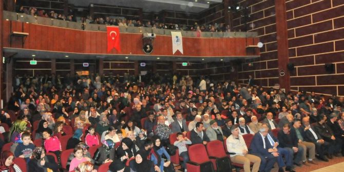 Akşehir’de, Dünya Tiyatro Günü Etkinliği