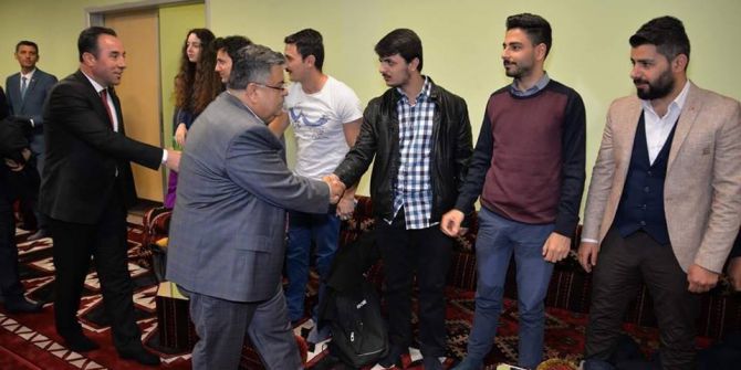 Başkan Yağcı Öğrencilerle Bir Araya Geldi