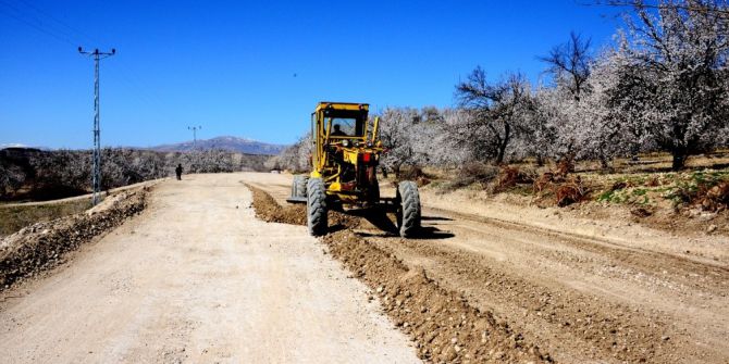 Yazıhan’da Yol Çalışmaları