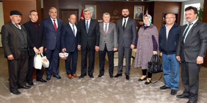 Başkan Karaosmanoğlu: “Kaliteli Ve Verimli Üretimi Teşvik Ediyoruz”