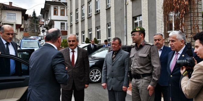 Vali Karadeniz, Başkan Şahin’i Ziyaret Etti