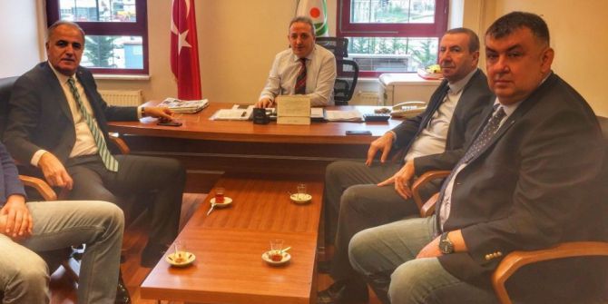 Tvf Başkanı Üstündağ’dan Nilüfer Belediyespor’a Ziyaret