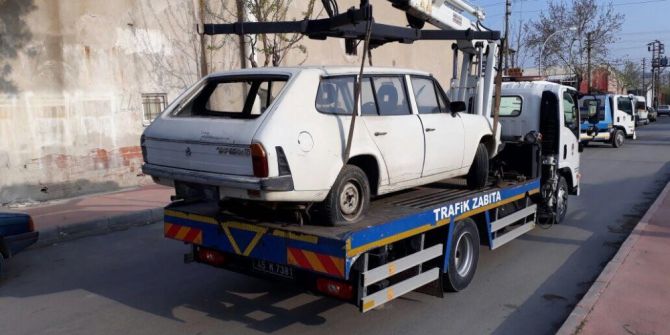 Görüntü Kirliliği Oluşturan Hurda Araçlar Çekiliyor