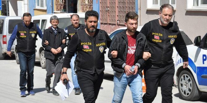 Cinayet Sanığı Baba Oğul Adliyede