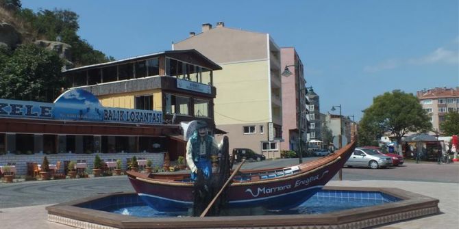 Marmaraerelisi’nin Sembolü ‘Sandallı Havuz’ Sezona Hazırlanıyor