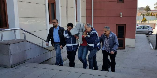 Maskeli Hırsızlardan Biri Yakalandı