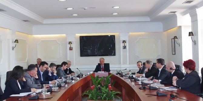 Kosovalı Sırp Siyasilerden Altı Aylık Boykota Son