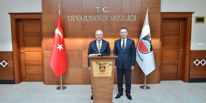 İçişleri Bakan Yardımcısı Öztürk Diyarbakır Valiliğini Ziyaret Etti
