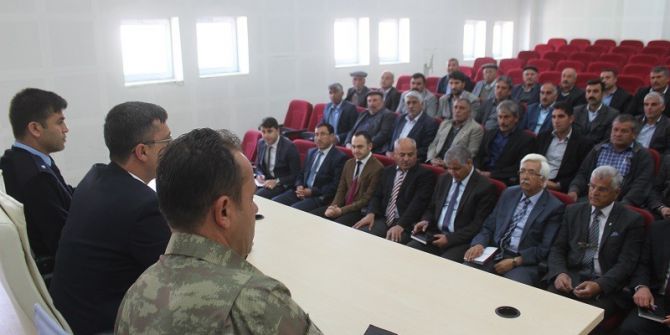 Kaymakam Ersöz, Muhtarlarla Buluştu
