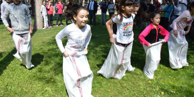 Kitapsaray Çocuklarla Renklendi