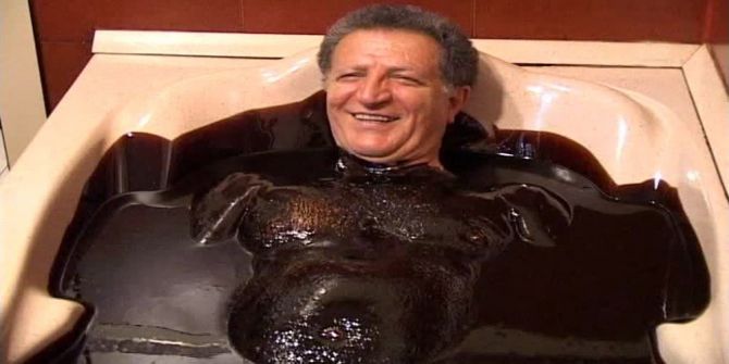 Azerbaycan’da Ham Petrol Şifa Kaynağı Olarak Kullanılıyor