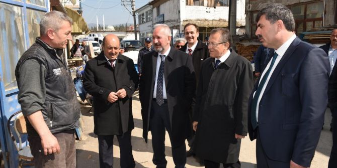 Başkan Uğur’dan Kepsut’ta Esnaf Ziyareti
