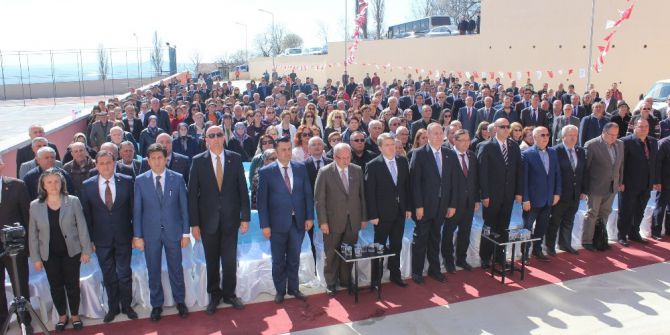 Orhan Öztrak Ortaokulu’u Milli Eğitime Teslim Edildi