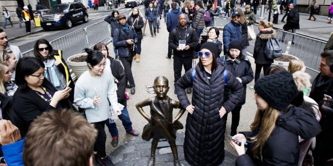 Bronz "Korkusuz Kız" Heykeli Mart 2018 Tarihine Kadar Wall Street Meydanında Kalacak