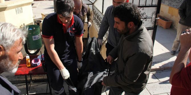 Alman Turist Cami Tuvaletinde Ölü Bulundu