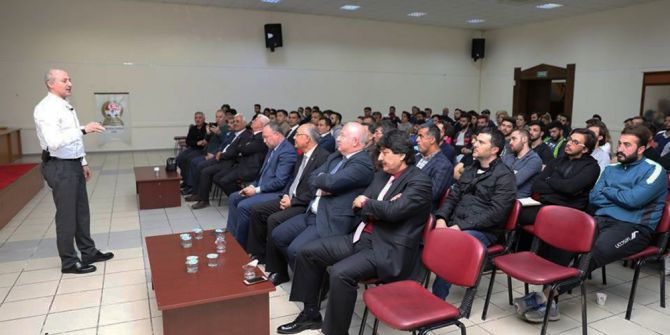 Futbolda İletişim Semineri