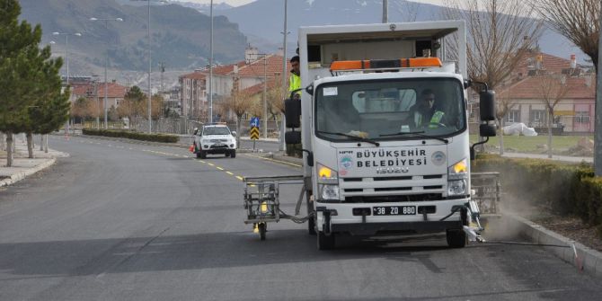 Asfaltlanan Yollarda Çizgi Çalışması