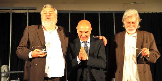 İki Usta Tiyatrocu Ayakta Alkışlandı