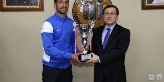 Başarılı Sporculardan Rektör Prof. Dr. Kızılay’a Ziyaret