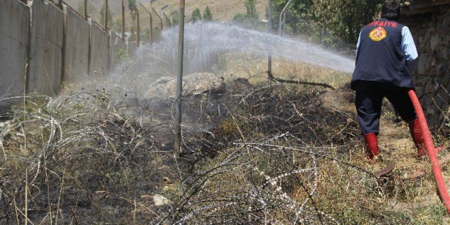Hakkari’de Anız Yangını