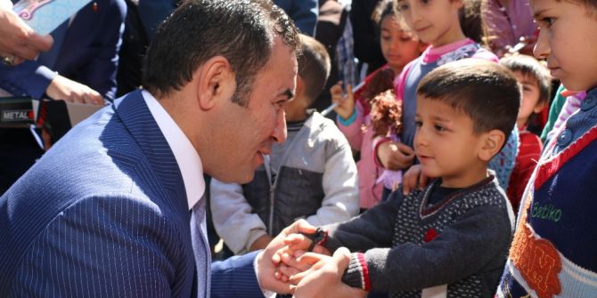 Cumhuriyet Köyünde Yüzler Gülüyor