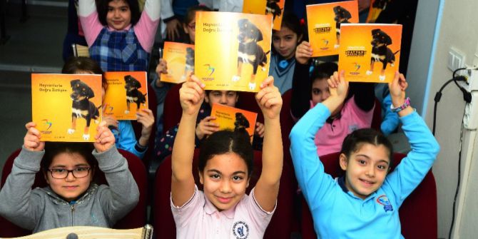 Beylikdüzü’nde Miniklere Hayvan Sevgisi Aşılanıyor