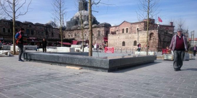 Eminönü Meydanı Ve Çevresi Yenileniyor