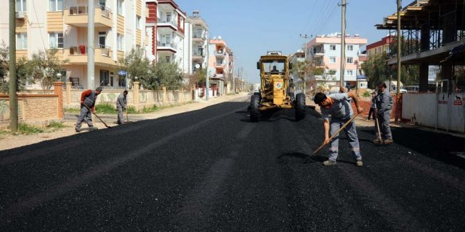 Güneş Mahallesinin Asfaltı Yenileniyor