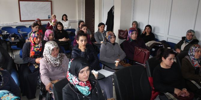 Kadın Çiftçilere Girişimcilik Kursu