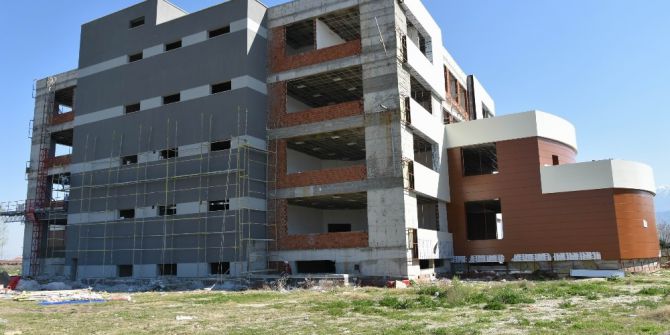 Salihli’nin Fakülte Binası Yeni Döneme Yetişecek