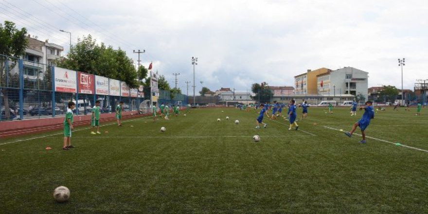 Düzce Belediyesi Yaz Okullarında Eğitim Sürüyor