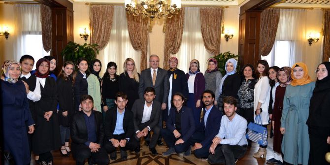 Vali Karaloğlu, Genç Gönül Elçilerini Kabul Etti