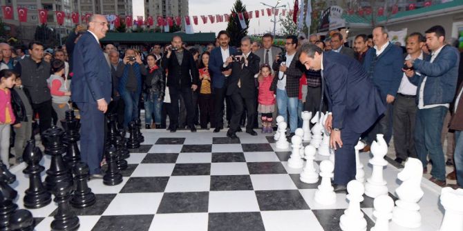 Çukurova’da İki Açılış Birden