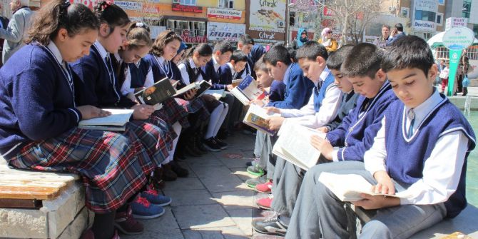 Elazığ’da ’Sessiz Kitap Okuma’ Etkinliği