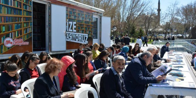 Kitap Okumaya Dikkat Çekmek İçin Sessiz Okuma Etkinliği Düzenlendi