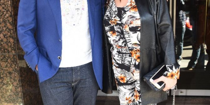 Ünlü Sanatçı Ebru Yaşar Ve Eşinden Örnek Davranış