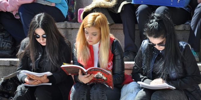 Yozgat’ta 30 Dakika Boyunca Meydanda Kitap Okundu