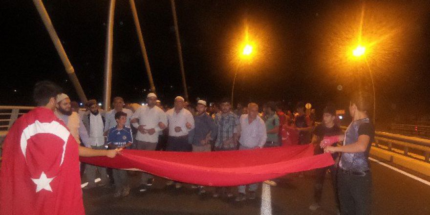 Köylüler Nissibi Köprüsünde Demokrasi Yürüyüşü Düzenledi