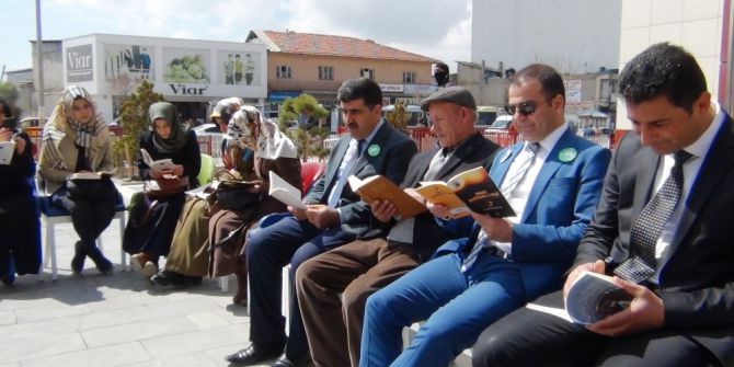 Erciş’te Kitap Okuma Etkinliği