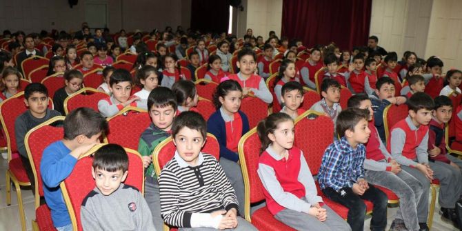 İlkokul Öğrencilerine ’Trafik Adabı Ve Çevre Bilinci’ Dersi
