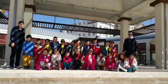 Anaokulu Öğrencileri Tarihi Yerinde Öğreniyor